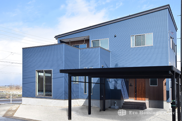 長野「シンプルモダン・ブルーのガルバリウム鋼板の家」 ハーバーハウス上越支店