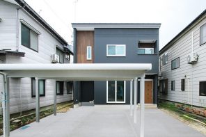 長野「ブラックモダン・ゆったり快適リビングとこだわりの書斎のある住心地満点の家」 ハーバーハウス長野支店