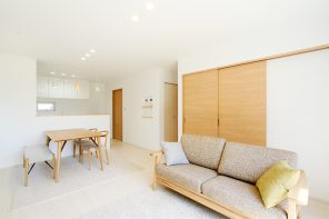 長野「回遊式動線で家事もラクラク こだわりのキッチンスペースと小屋裏のある家」 ハーバーハウス長野支店