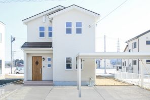 長野「可愛い玄関ポーチ照明でお出迎え！ナチュラルハウス」 ハーバーハウス長野支店