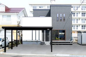 長野「ブラックモダン・オープンキッチンと間接照明でおしゃれで快適なLDKの家」 ハーバーハウス長野支店