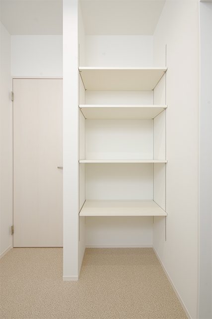長野「2世帯：それぞれの空間を大切に。効率的なシンプルハウス」 ハーバーハウス上越支店