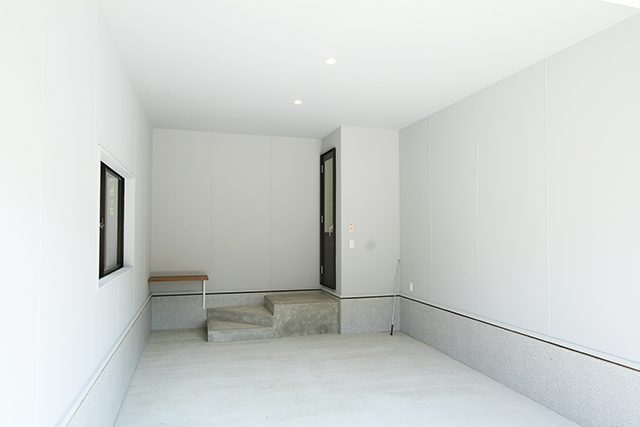 長野「ガルバリウム外壁とペットに優しい床材のある家」 ハーバーハウス上越支店