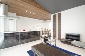 長野「間接照明×オープンキッチン キャットウォークのある2Fリビングの家」 ハーバーハウス長野支店