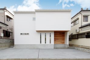 長野「ORGA 白いガルバリウム外壁とレッドシダーのアーバンナチュラルな家」 ハーバーハウス長野支店