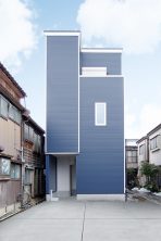 長野「VISTA ブルーガルバリウムの3階建て都市型デザイン住宅」 ハーバーハウス長野支店