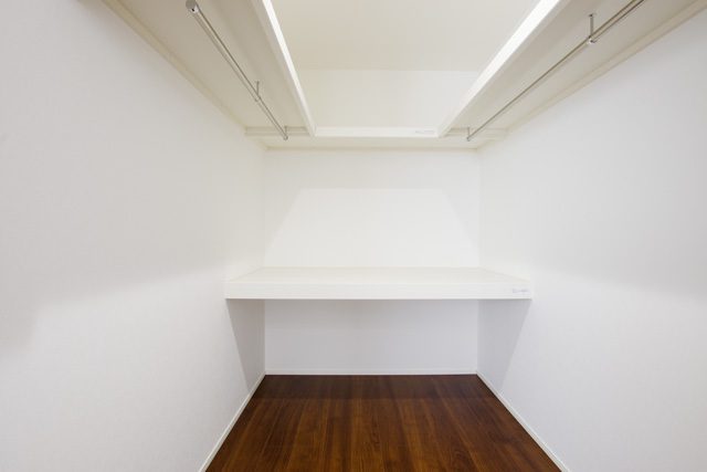 長野「折り上げ天井＋ハイドアでつくる広々空間の家」 ハーバーハウス上越支店