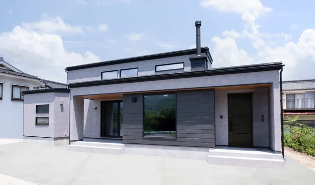 STORY 薪ストーブがある開放的な吹き抜けLDKの平屋！ ハーバーハウス上越支店