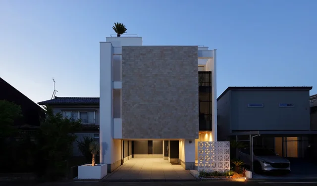 花火を望む、上質な暮らしを極めた都市型3階建て邸宅 ハーバーハウス上越支店