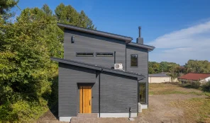 避暑地で借景を楽しむ吹き抜けLDK×ナチュラルテイストの家 ハーバーハウス長野支店