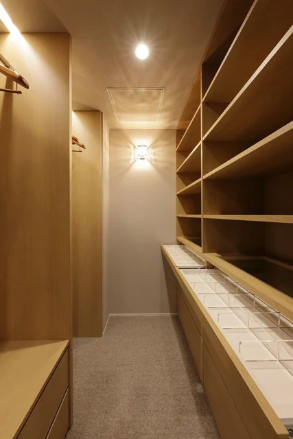 花火を望む、上質な暮らしを極めた都市型3階建て邸宅 ハーバーハウス上越支店