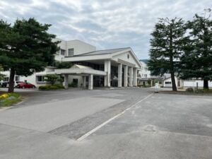 須坂市墨坂南の【土地・分譲地《全11区画》】の墨坂中学校写真(約750m~810m)