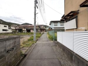 長野市大字長野花咲町の前面道路